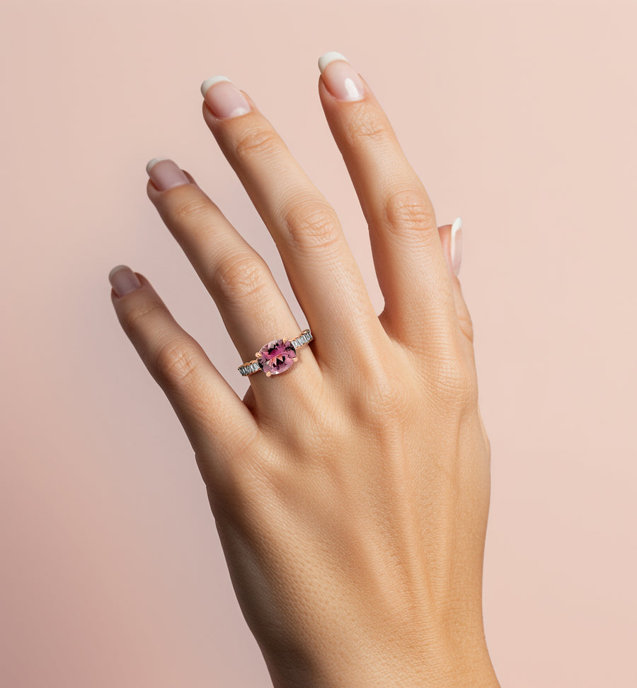 Tourmalie and Diamond Ring